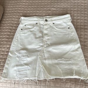 H&M white jean’s skirt